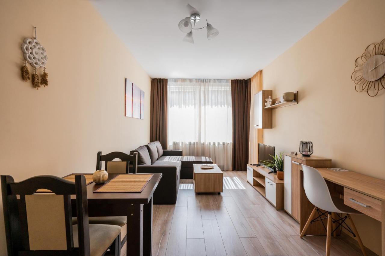 Nomad Haven: 1Bd Flat With Balcony & Desk Apartment Sofia Exterior photo